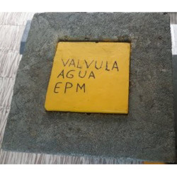tapa válvula agua